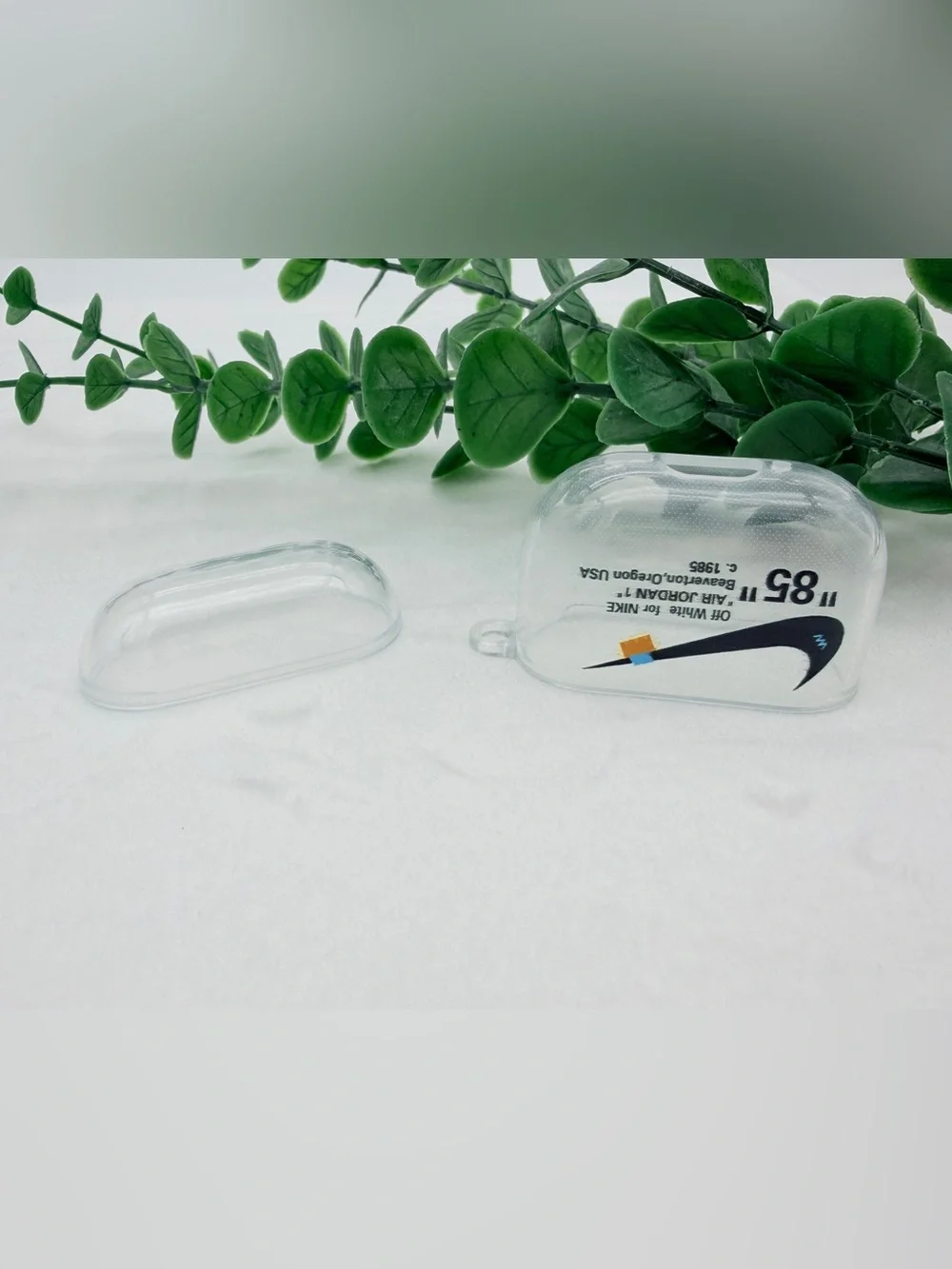Off-White x Nike AirPods 4 Case with Lanyard - Clear